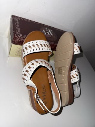 Sandalias de cuña mujer blancas y marrones