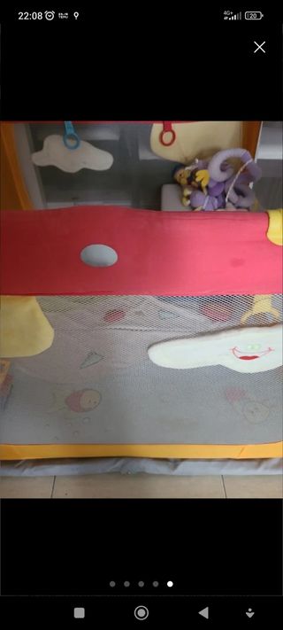 Cuna de viaje pegable