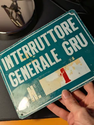 Targa metallica INTERRUTTORE GENERALE GRU