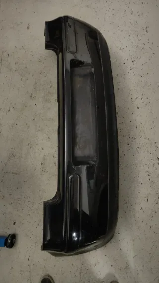 Parachoques trasero Volkswagen Golf IV