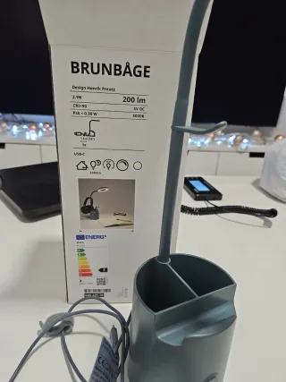Lámpara de escritorio IKEA BRUNBÅGE