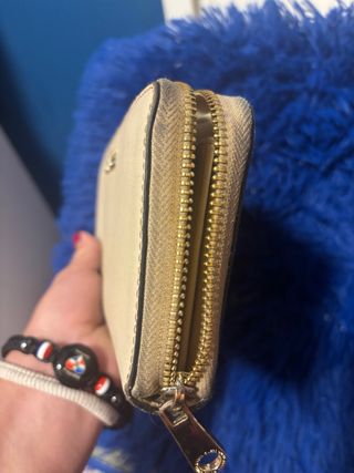 Cartera Guess Grande Beige y Dorada