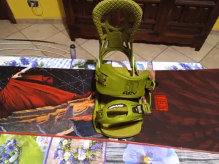 Snowboard con attacchi