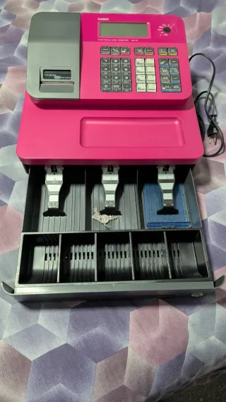 Caja Registradora Casio SE-31 Fucsia. Muy bonita.