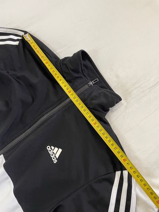 Chaqueta Adidas Negra y Blanca