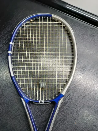 Raqueta Tenis Wilson Triad 4