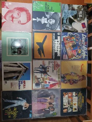 Lote 100 Vinilos Compilatorios