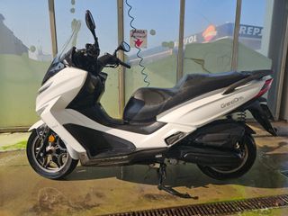 Moto Kymco Grand Dink 125 Seminueva 7.600 KM.