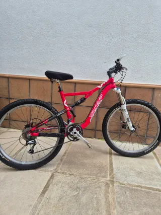 Bicicleta de montaña Gary Fisher Roja