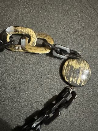 Collana etnica con maglie e dischi oro nero