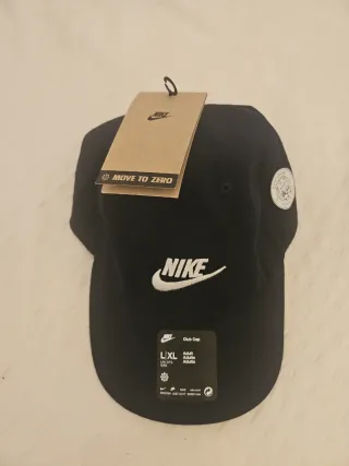 Gorra Nike Club Cap Talla L/XL Negra