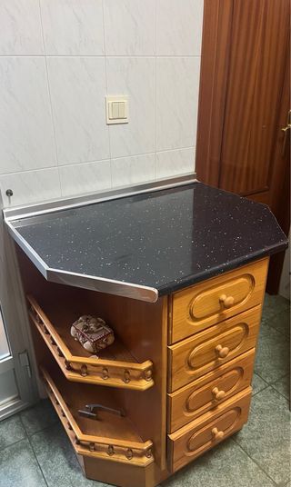 Muebles de cocina de madera y cristal