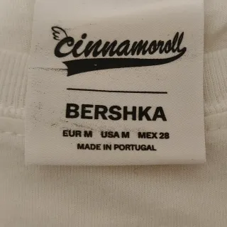 Lote 5 Camisetas Kuromi/My Melody/Hello Kitty. T.M