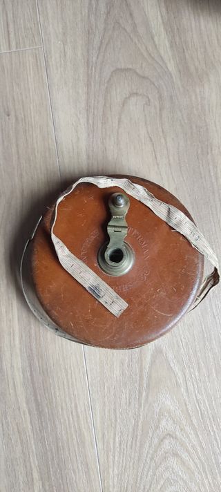 Cinta métrica antigua 40m