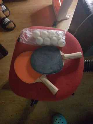 Raquetas y pelotas de ping pong