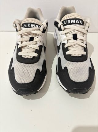 Zapatillas Nike Air Max Blancas y Negras