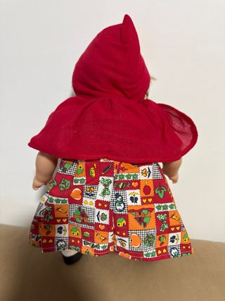 Muñeca Caperucita Roja