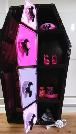 Draculaura Monster High Ataúd