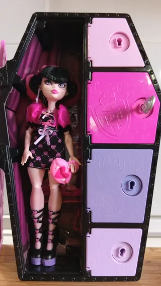 Draculaura Monster High Ataúd
