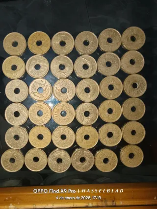 Monedas 25 Pesetas con Agujero