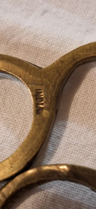 Antiche forbici spegnicandela in ottone