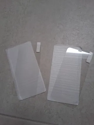 Cover e vetrini per iPhone