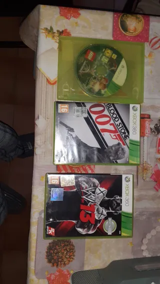 Xbox 360 Bianca con 2 Controller