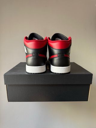 Nike Air Jordan 1 Mid Bred Twist [44]