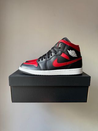 Nike Air Jordan 1 Mid Bred Twist [44]