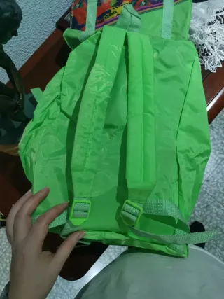 Mochila vintage 1990 verde y morada