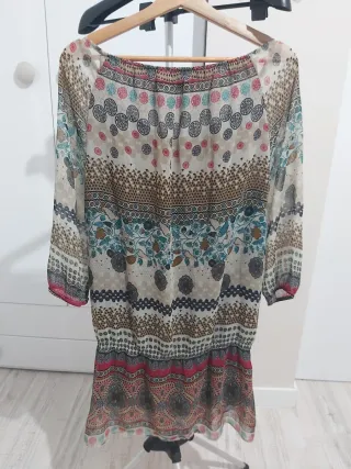 Vestido Bershka estampado talla L
