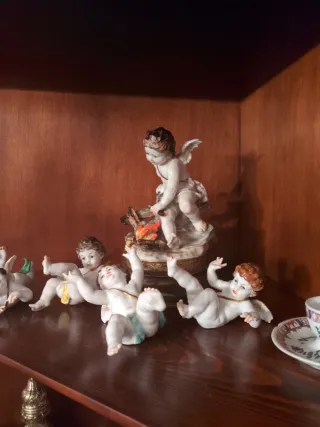 Ángeles de porcelana antiguos