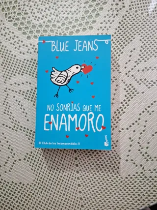 No sonrías que me enamoro