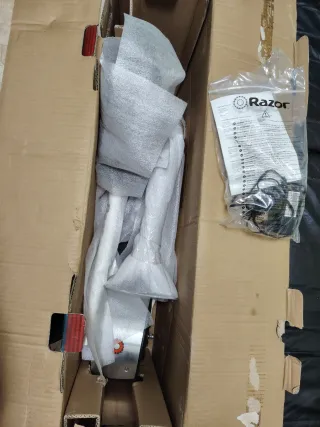 2 Patinetes Eléctricos Razor E300S