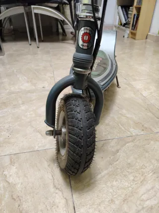 2 Patinetes Eléctricos Razor E300S