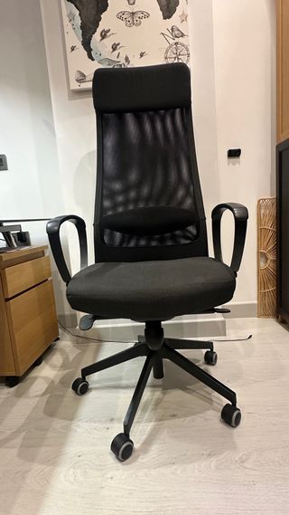 Sillón de oficina transpirable negro