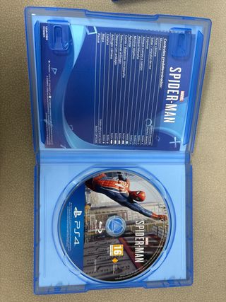 PS4 (PlayStation 4) Negra + 2 Juegos y Mandos