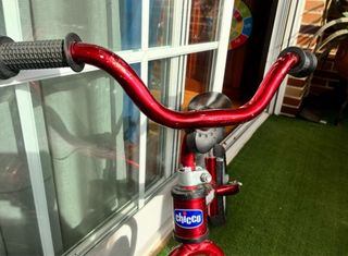 Pack Bicicleta de equilibrio roja y patinete