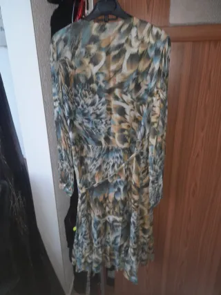 Vestido estampado Como.nuevo marca Massimo Dutti