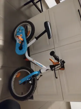 Bicicleta infantil con pedales