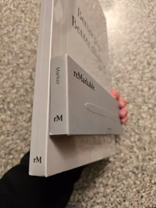 reMarkable 2 Paper Tablet (RM110) + Marker (RM210)