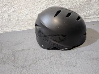Casco de skate para adulto