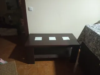 Mesa de salón poco usada (precio negociable)