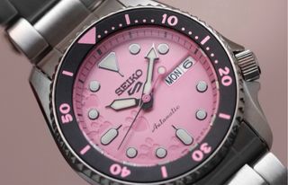 Reloj Seiko 5 Sports Edición Pink Panther