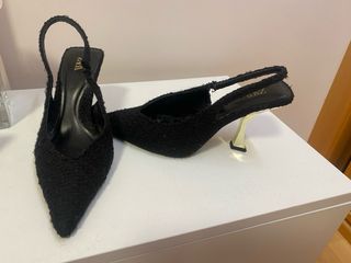 Zapatos Negros Zara Tacón