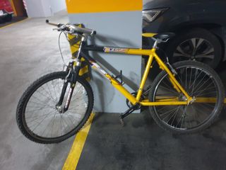 Bicicleta Montaña Amarilla