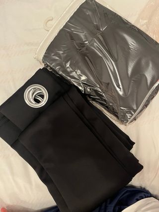 Cortinas opacas negras