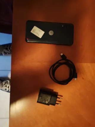 Samsung Galaxy A70, 6g ram 128 memory, Octa core