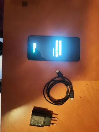 Samsung Galaxy A70, 6g ram 128 memory, Octa core