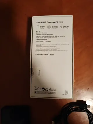 Samsung Galaxy A70, 6g ram 128 memory, Octa core